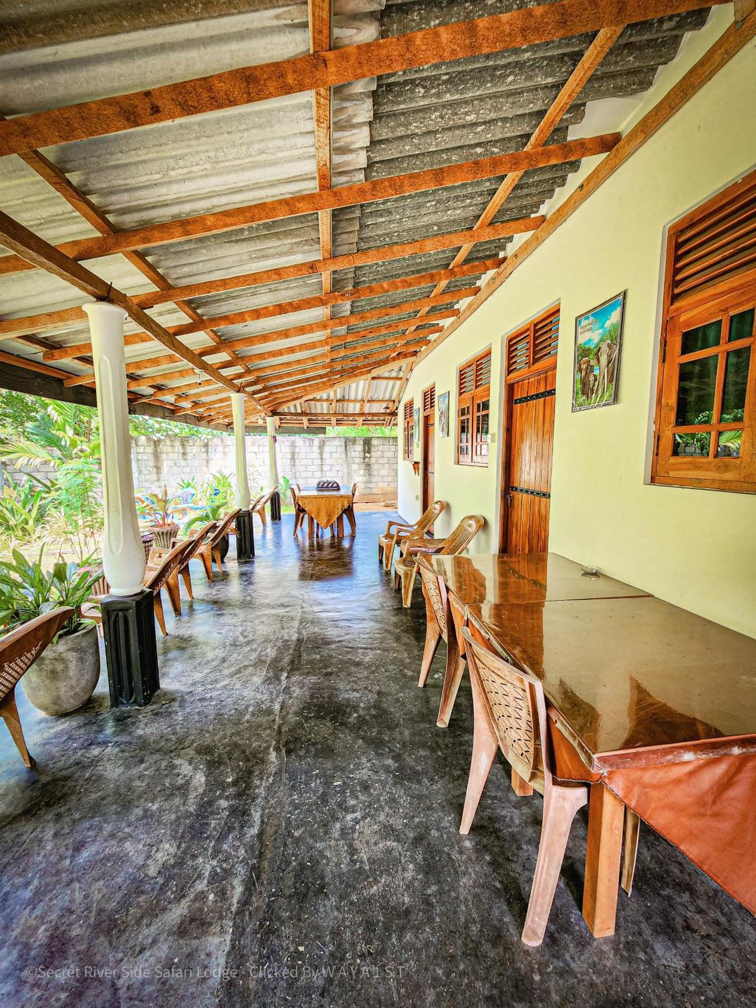 Secret River Side Safari Lodge Udawalawe Kültér fotó